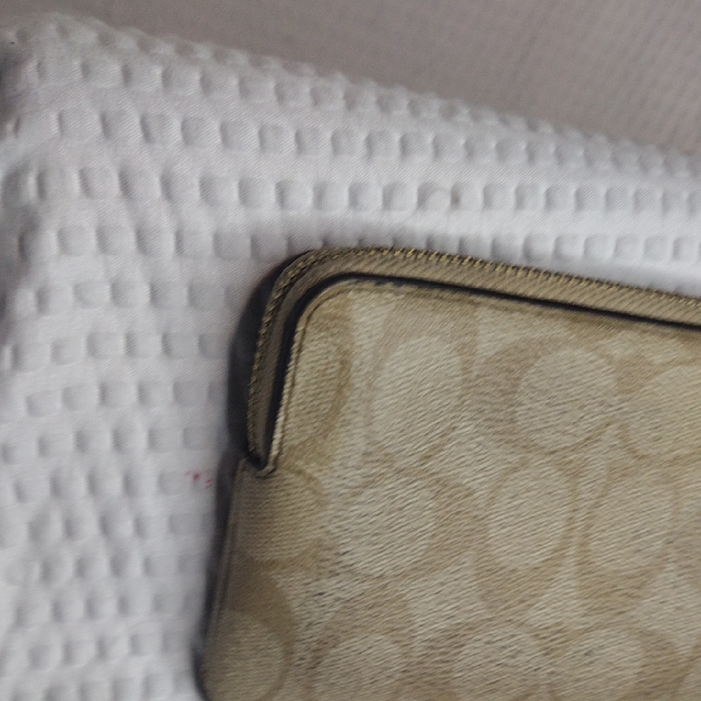 Coach Corner Zip Wristlet In Signature Canvas with Central Stripe - Picture 5 of 8